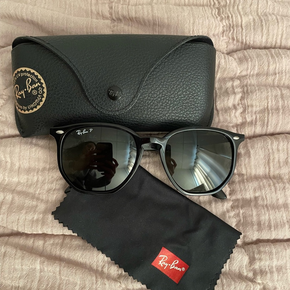 Ray-Ban Black Sunglasses with Case